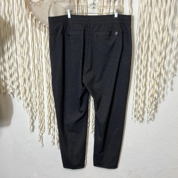 Public Rec Straight Leg Jogger in Size 42/30 Dark Gray - Picture 5 of 12